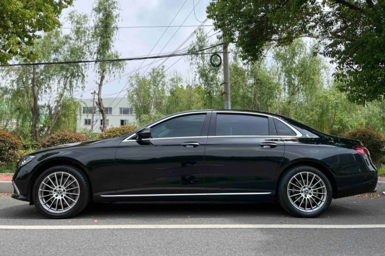 Used Mercedes-Benz E-Class 2021 E 260 L Exterior 9