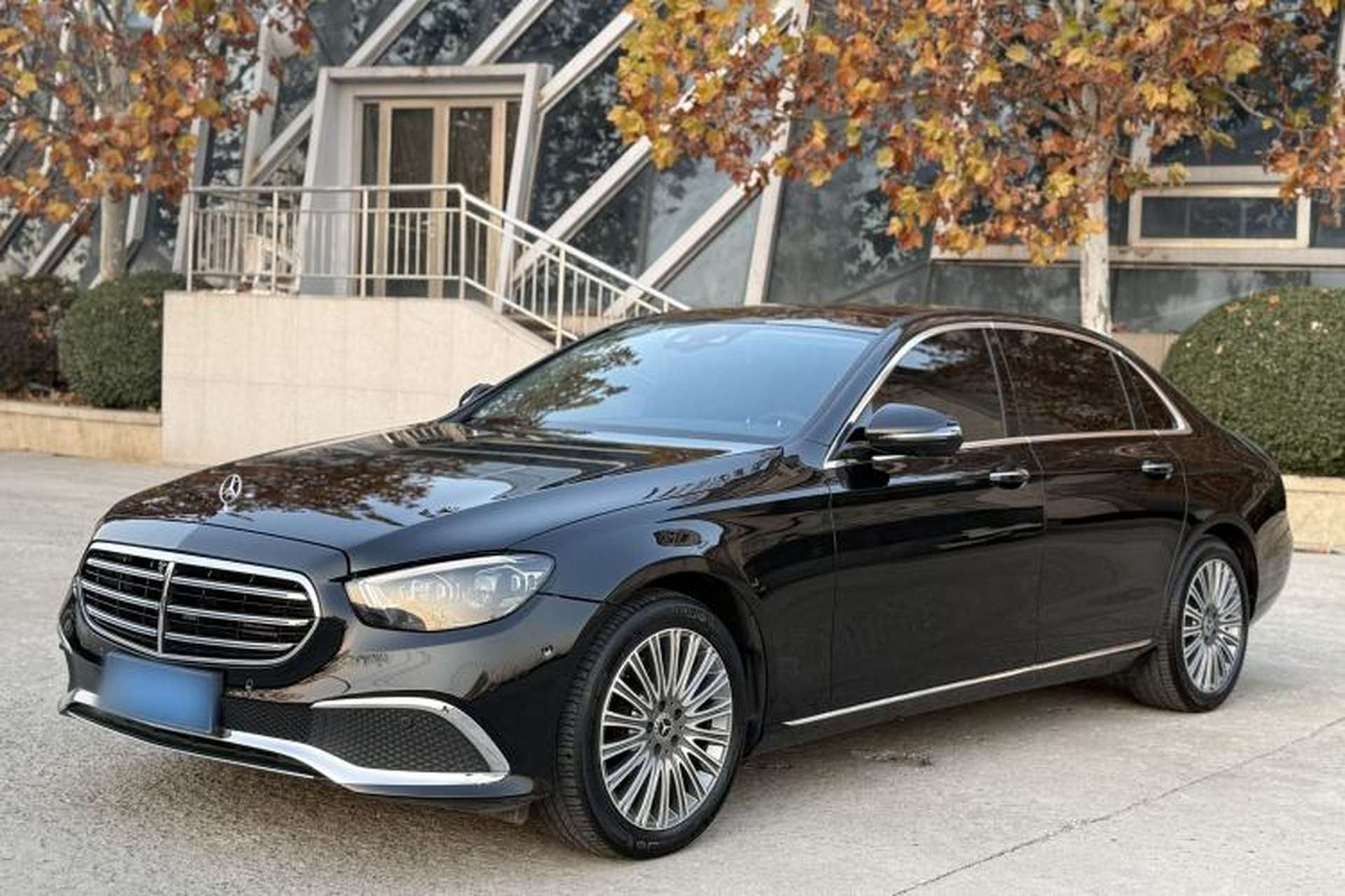 Used Mercedes-Benz E-Class 2021 E 300 L Premium Edition Front Left 45 Deg