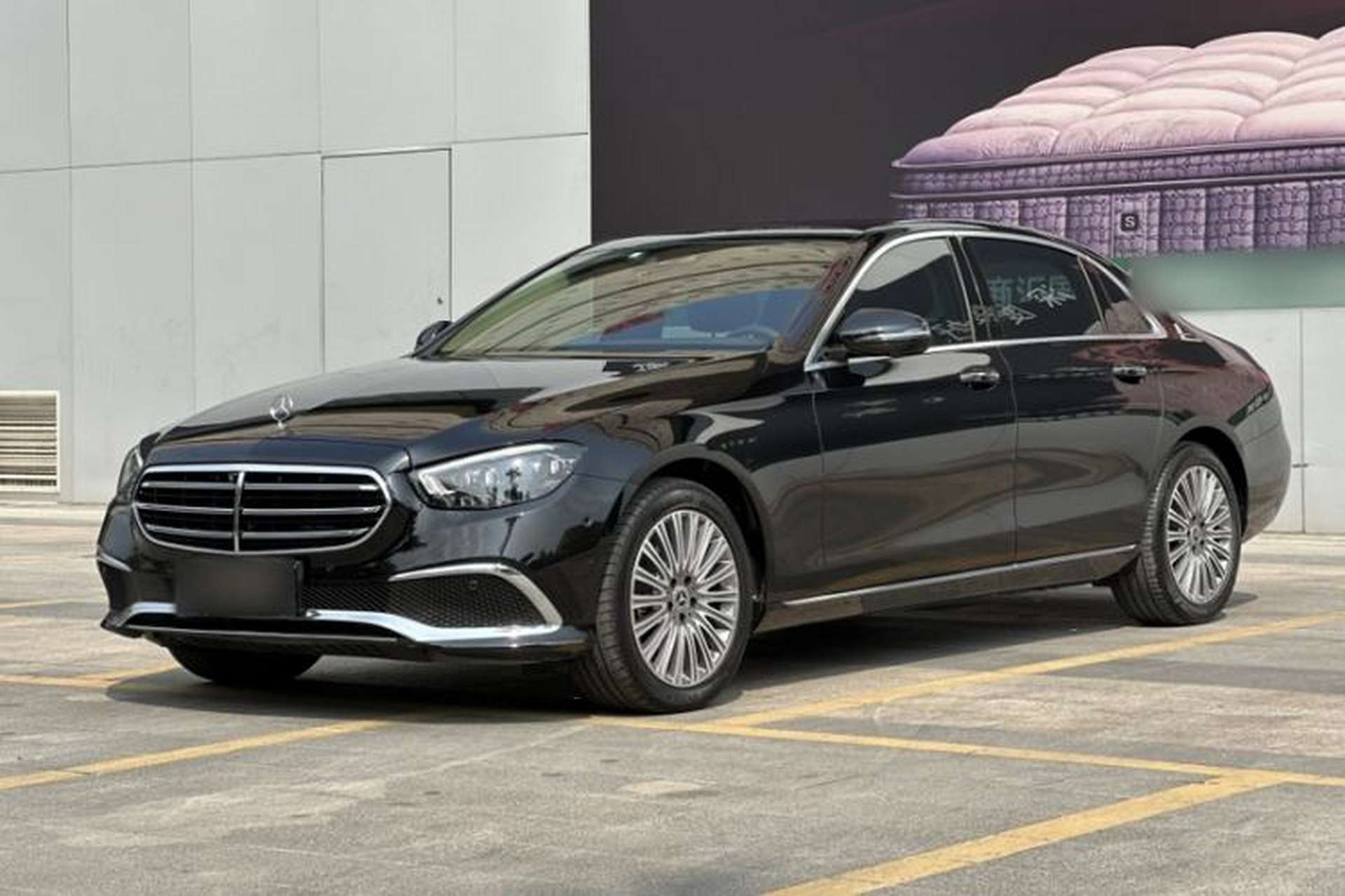 Used Mercedes-Benz E-Class 2021 E 300 L Premium Edition Front Left 45 Deg