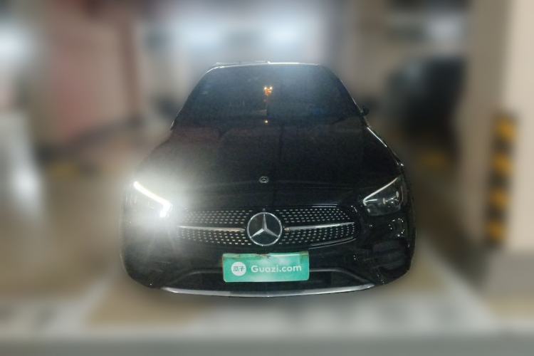 Used Mercedes-Benz E-Class 2021 E 300 L Sporty and Stylish Model Front