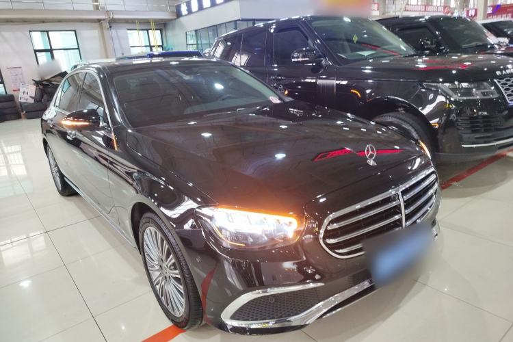 Used Mercedes-Benz E-Class 2021 Restyled E 300 L Luxury Edition Front Right 45 Deg