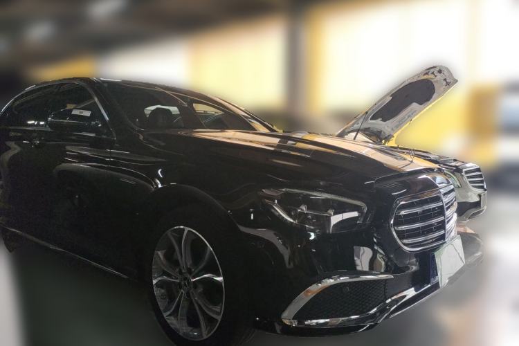 Used Mercedes-Benz E-Class 2021 Facelift E 300 L Stylish Edition Front Right 45 Deg