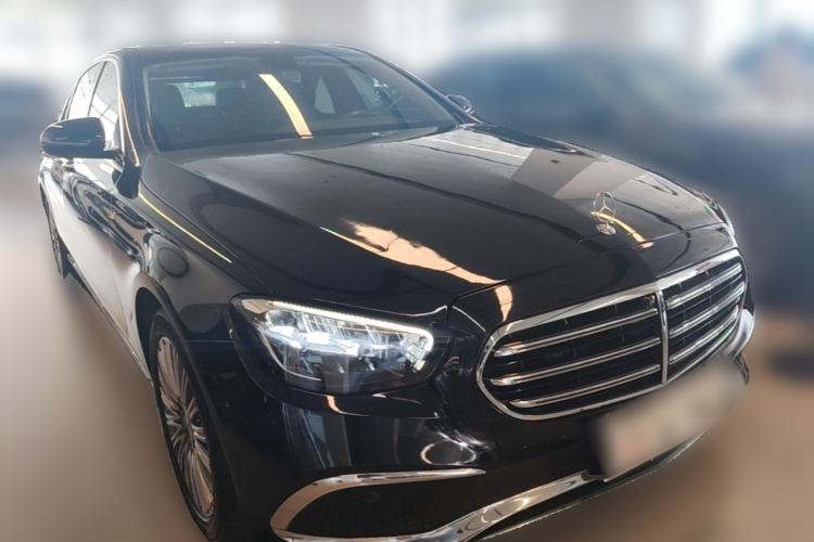 Used Mercedes-Benz E-Class 2021 Restyled E 300 L Luxury Edition Front Right 45 Deg