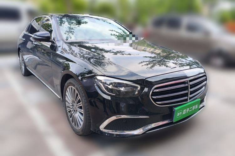 Used Mercedes-Benz E-Class 2021 Restyled E 300 L Luxury Edition Front Right 45 Deg
