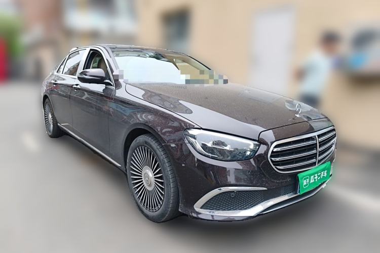 Used Mercedes-Benz E-Class 2021 Restyled E 300 L Luxury Edition Front Right 45 Deg