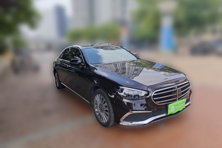 Used Mercedes-Benz E-Class 2021 E 300 L Premium Edition Front Right 45 Deg