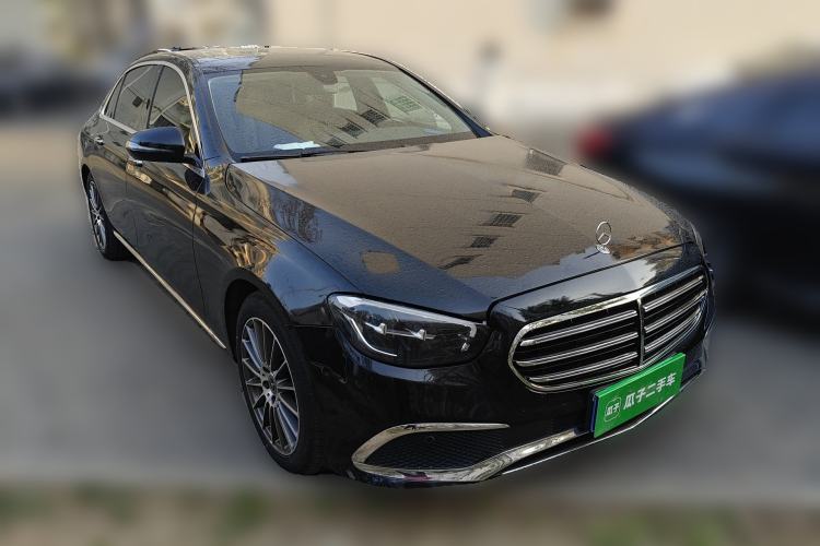 Used Mercedes-Benz E-Class 2021 E 260 L Front Right 45 Deg