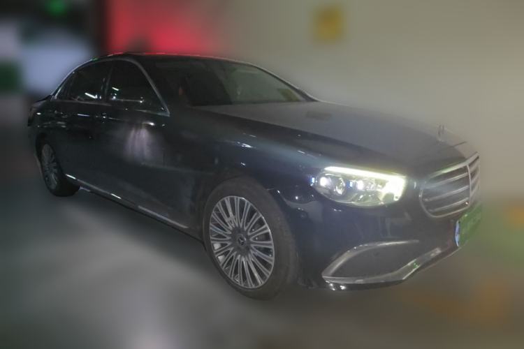 Used Mercedes-Benz E-Class 2021 E 300 L Premium Edition Front Right 45 Deg