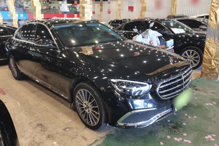 Used Mercedes-Benz E-Class 2021 E 260 L Front Right 45 Deg