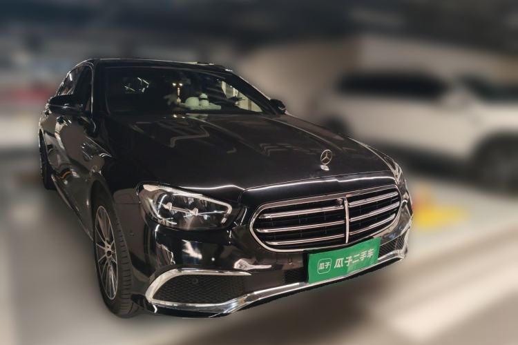 Used Mercedes-Benz E-Class 2021 Restyled E 300 L Luxury Edition Front Right 45 Deg