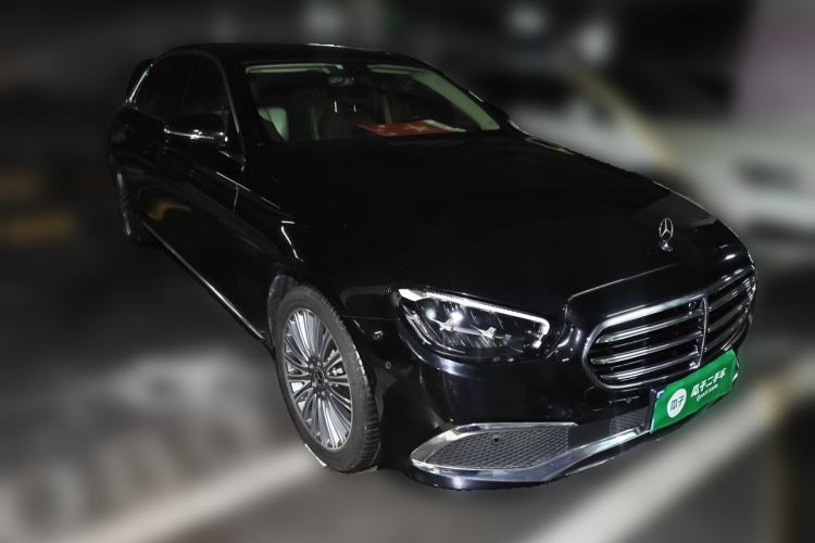 Used Mercedes-Benz E-Class 2021 Restyled E 300 L Luxury Edition Front Right 45 Deg