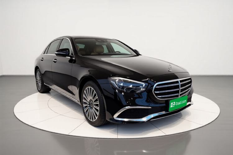 Used Mercedes-Benz E-Class 2021 Restyled E 300 L Luxury Edition Front Right 45 Deg