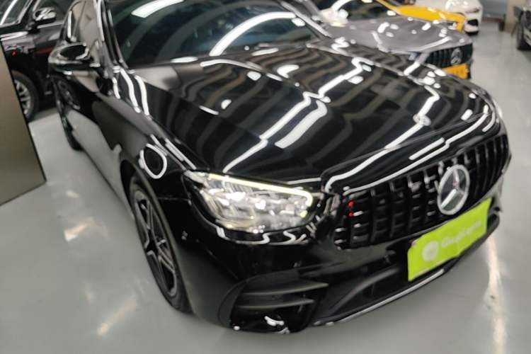 Used Mercedes-Benz E-Class 2021 E 260 Luxury Sports Edition Front Right 45 Deg