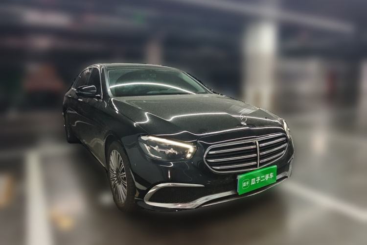 Used Mercedes-Benz E-Class 2021 Restyled E 300 L Luxury Edition Front Right 45 Deg