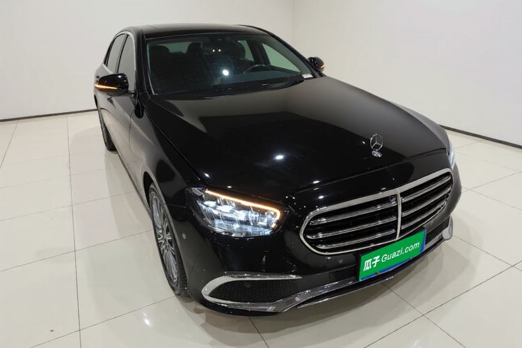 Used Mercedes-Benz E-Class 2021 Restyled E 300 L Luxury Edition Front Right 45 Deg