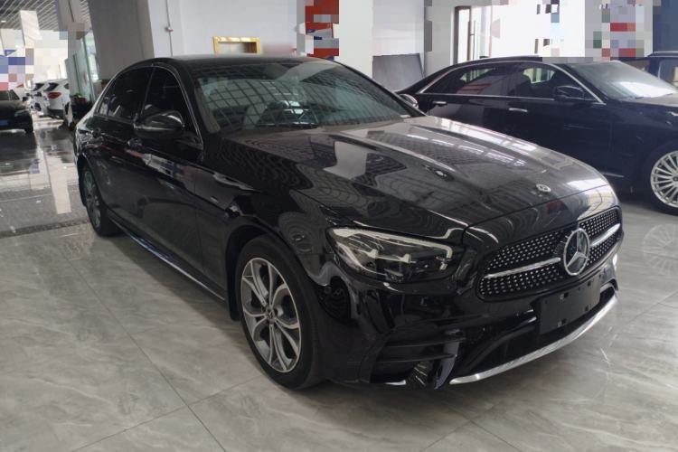 Used Mercedes-Benz E-Class 2021 E 300 L Sporty and Stylish Model Front Right 45 Deg