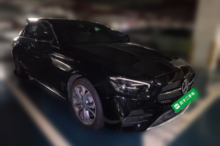 Used Mercedes-Benz E-Class 2021 Restyled E 300 L Sport Luxury Edition Front Right 45 Deg