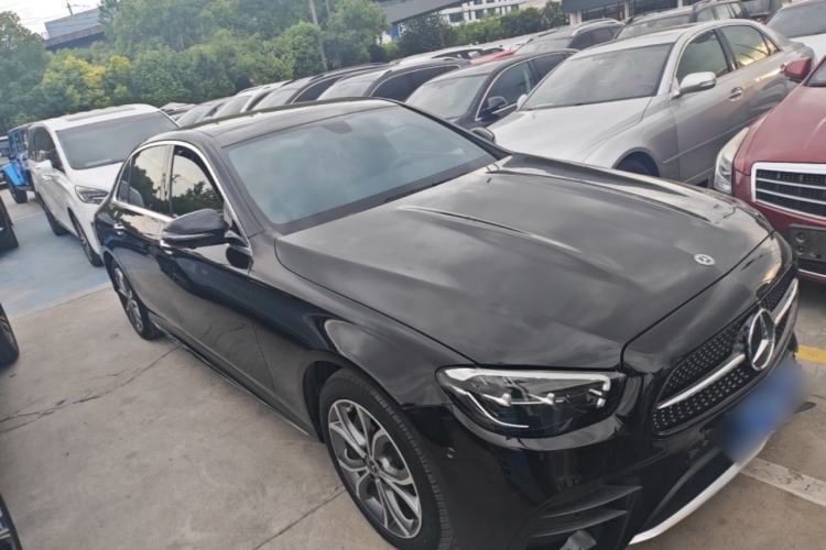 Used Mercedes-Benz E-Class 2021 Restyled E 300 L Sport Luxury Edition Front Right 45 Deg