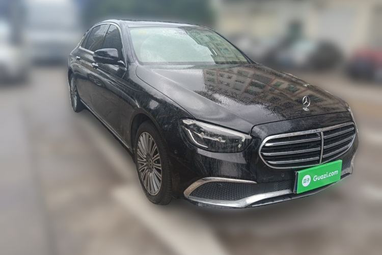 Used Mercedes-Benz E-Class 2021 Restyled E 300 L Luxury Edition Front Right 45 Deg