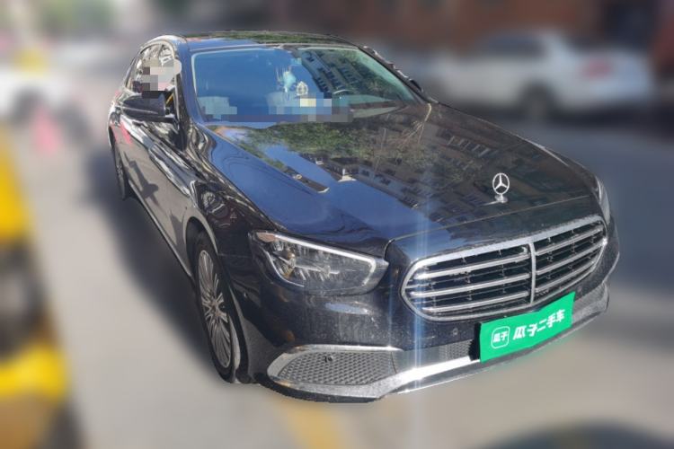 Used Mercedes-Benz E-Class 2021 Restyled E 300 L Luxury Edition Front Right 45 Deg