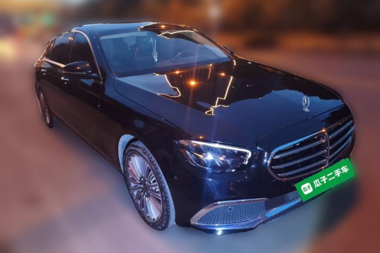 Used Mercedes-Benz E-Class 2021 Restyled E 300 L Luxury Edition Front Right 45 Deg
