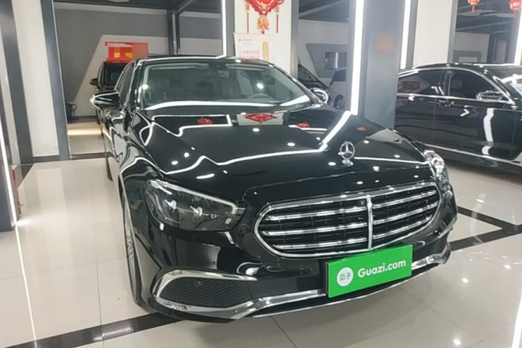 Used Mercedes-Benz E-Class 2021 Restyled E 300 L Luxury Edition Front Right 45 Deg