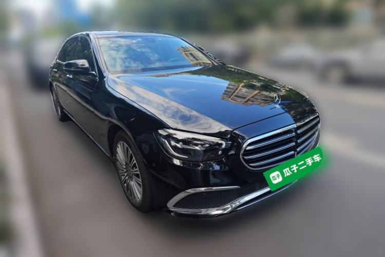 Used Mercedes-Benz E-Class 2021 Restyled E 300 L Luxury Edition Front Right 45 Deg