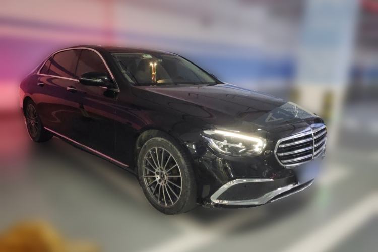 Used Mercedes-Benz E-Class 2021 E 260 L Front Right 45 Deg