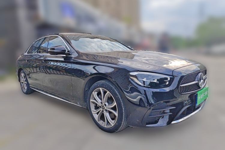 Used Mercedes-Benz E-Class 2021 E 300 L Sporty and Stylish Model Front Right 45 Deg