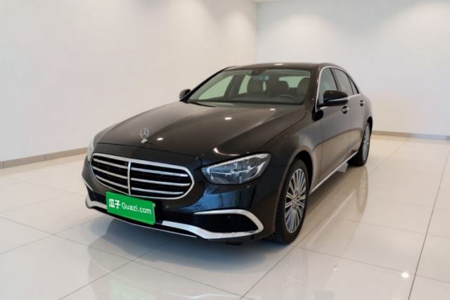 Ojetý Mercedes-Benz E-Class 2021 Facelift E 300 L Stylish Edition