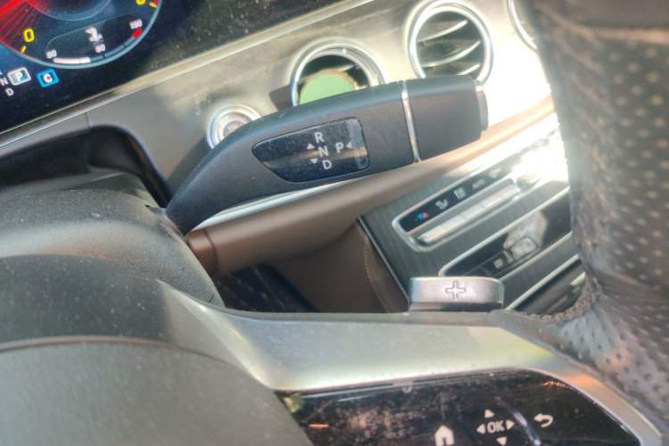 Used Mercedes-Benz E-Class 2021 E 300 L Sporty and Stylish Model Gear Lever