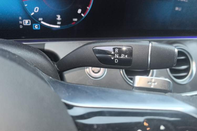 Used Mercedes-Benz E-Class 2021 Restyled E 300 L Sport Luxury Edition Gear Lever