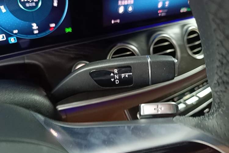 Used Mercedes-Benz E-Class 2021 E 300 L Sporty and Stylish Model Gear Lever