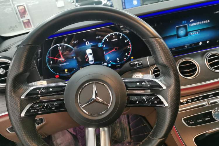 Used Mercedes-Benz E-Class 2021 E 300 L Sport Luxury Edition Gear Lever
