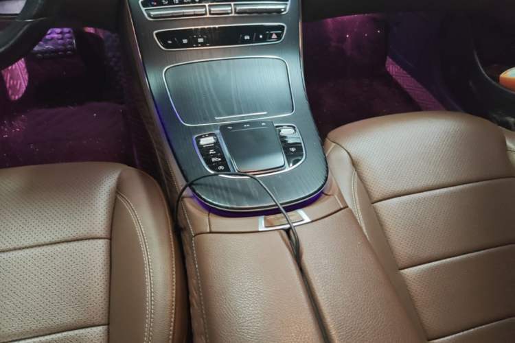 Used Mercedes-Benz E-Class 2021 E 300 L Sport Luxury Edition Gear Lever