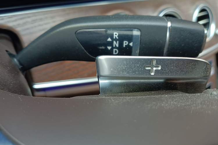 Used Mercedes-Benz E-Class 2021 Facelift E 300 L Stylish Edition Gear Lever