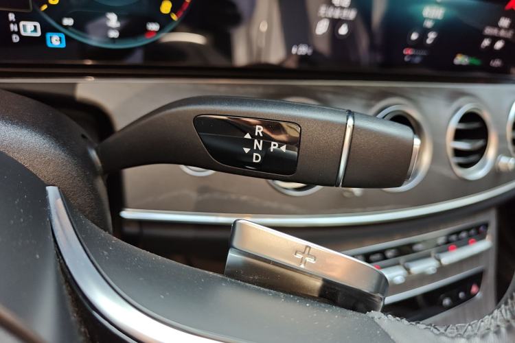 Used Mercedes-Benz E-Class 2021 E 300 L Luxury Model Gear Lever