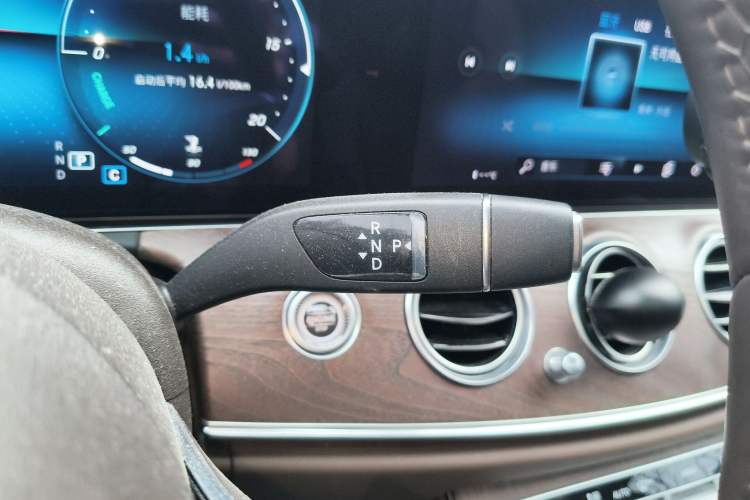 Used Mercedes-Benz E-Class 2021 Facelift E 300 L Stylish Edition Gear Lever