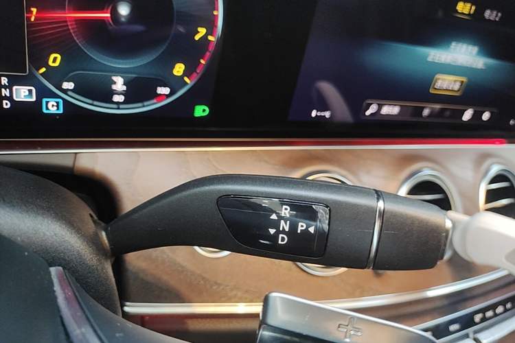 Used Mercedes-Benz E-Class 2021 Facelift E 300 L Stylish Edition Gear Lever