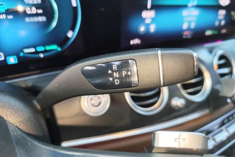 Used Mercedes-Benz E-Class 2021 E 260 L Sport Edition Gear Lever