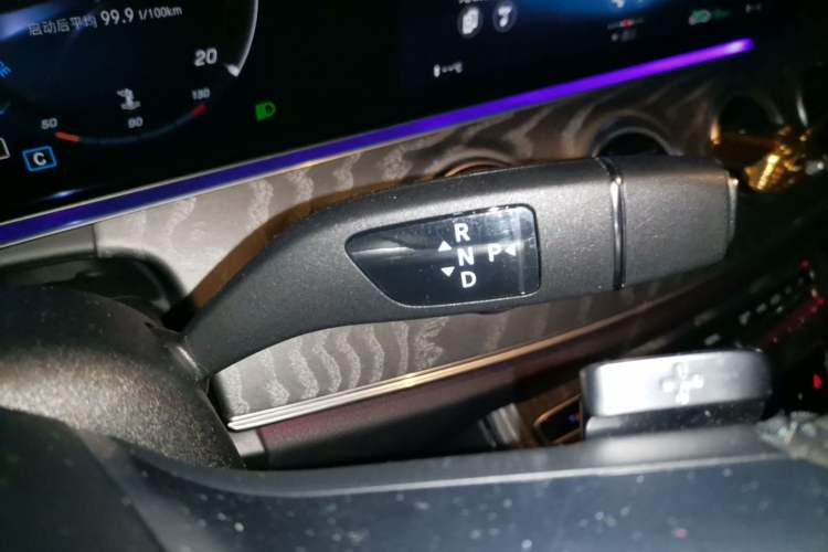 Used Mercedes-Benz E-Class 2021 Restyled E 300 L Sport Luxury Edition Gear Lever