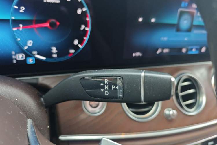 Used Mercedes-Benz E-Class 2021 Facelift E 300 L Stylish Edition Gear Lever