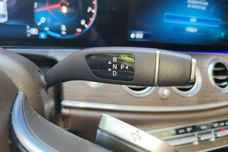 Used Mercedes-Benz E-Class 2021 E 300 L Stylish Model Gear Lever