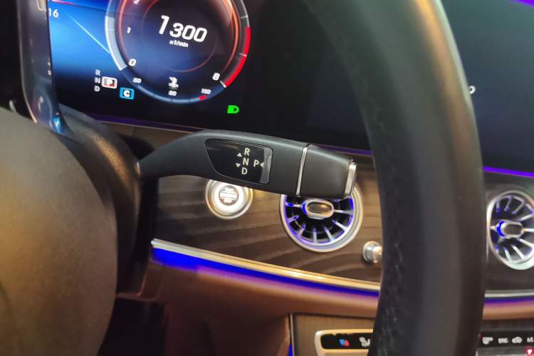 Used Mercedes-Benz E-Class 2021 E 300 L Sport Luxury Edition Gear Lever