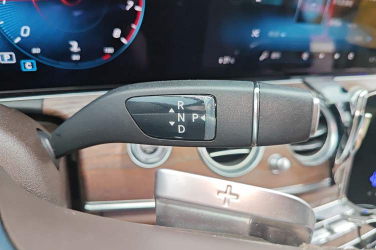 Used Mercedes-Benz E-Class 2021 Facelift E 300 L Stylish Edition Gear Lever