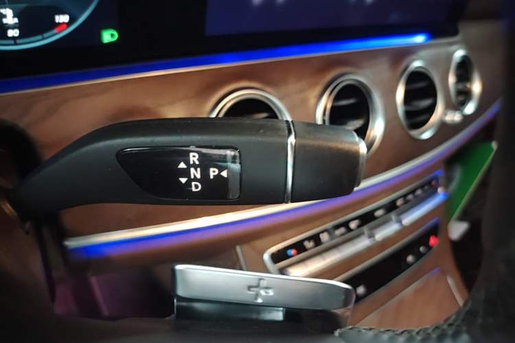 Used Mercedes-Benz E-Class 2021 Facelift E 300 L Stylish Edition Gear Lever