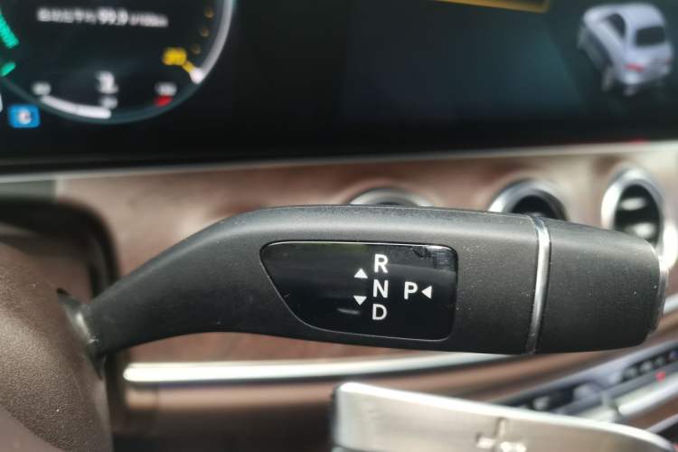 Used Mercedes-Benz E-Class 2021 Facelift E 300 L Stylish Edition Gear Lever