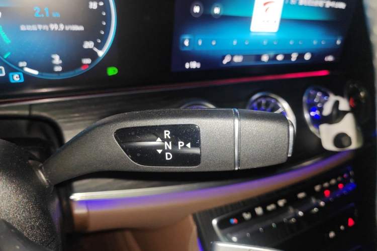 Used Mercedes-Benz E-Class 2021 Restyled E 300 L Sport Luxury Edition Gear Lever
