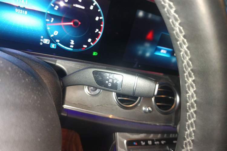 Used Mercedes-Benz E-Class 2021 E 300 L Sport Luxury Edition Gear Lever