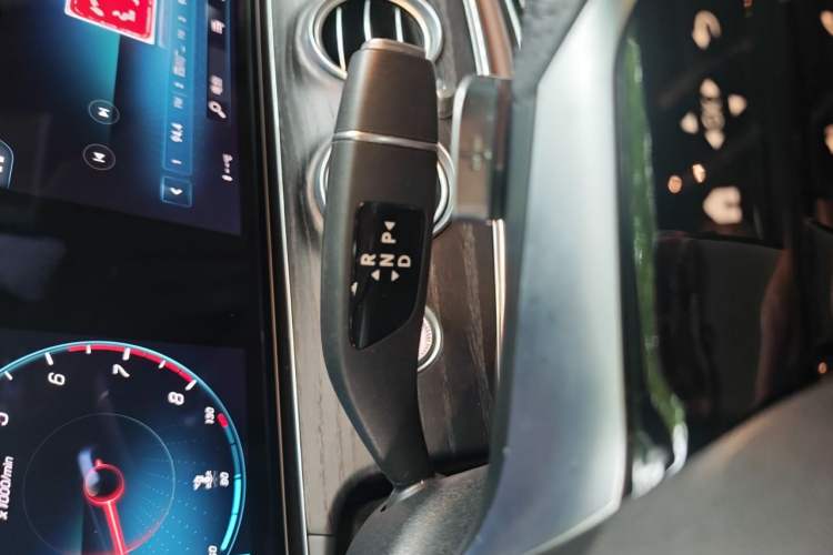 Used Mercedes-Benz E-Class 2021 E 300 L Sporty and Stylish Model Gear Lever